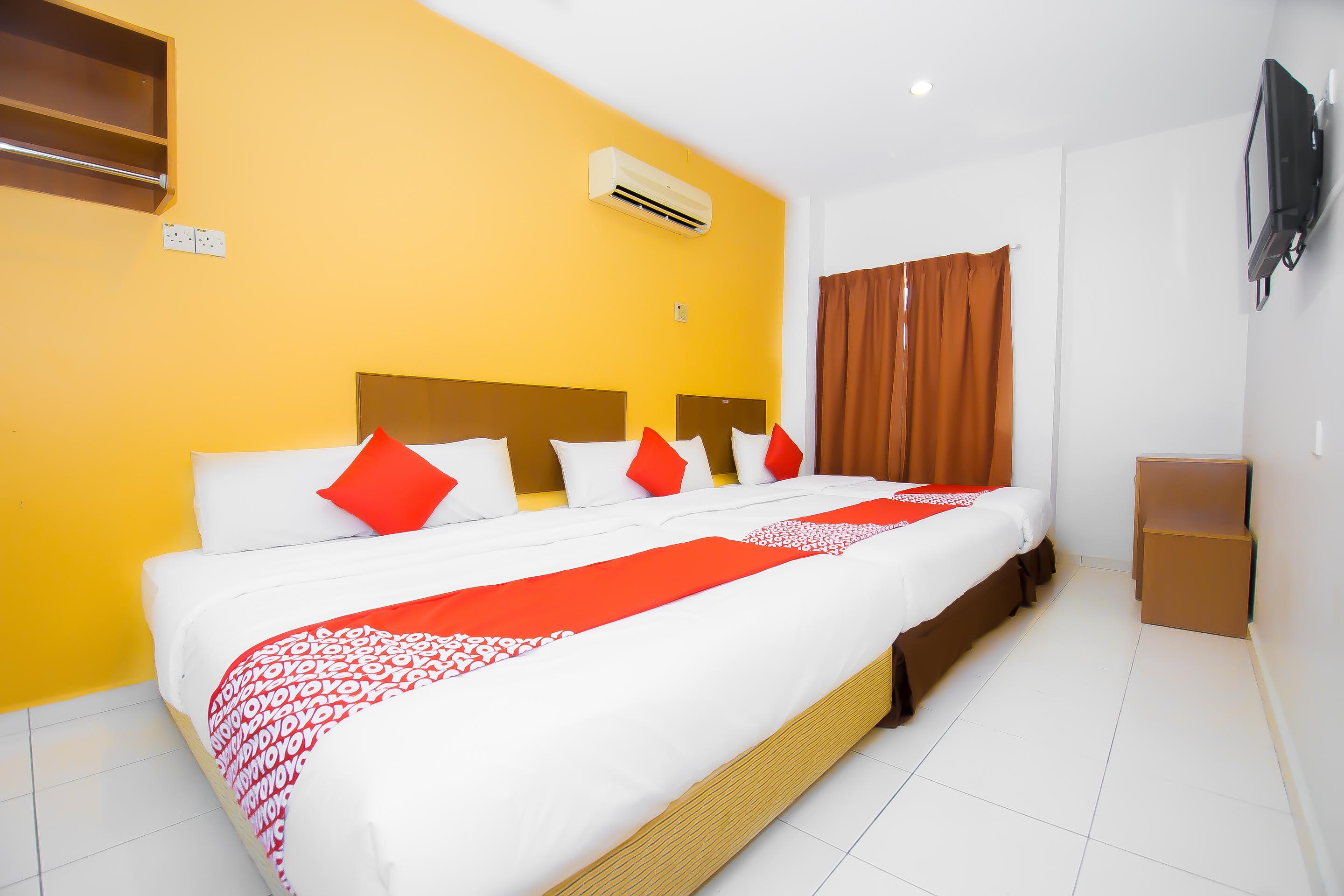 Oyo 582 Hotel Walk Inn Kampong Pasir Puteh  Zewnętrze zdjęcie