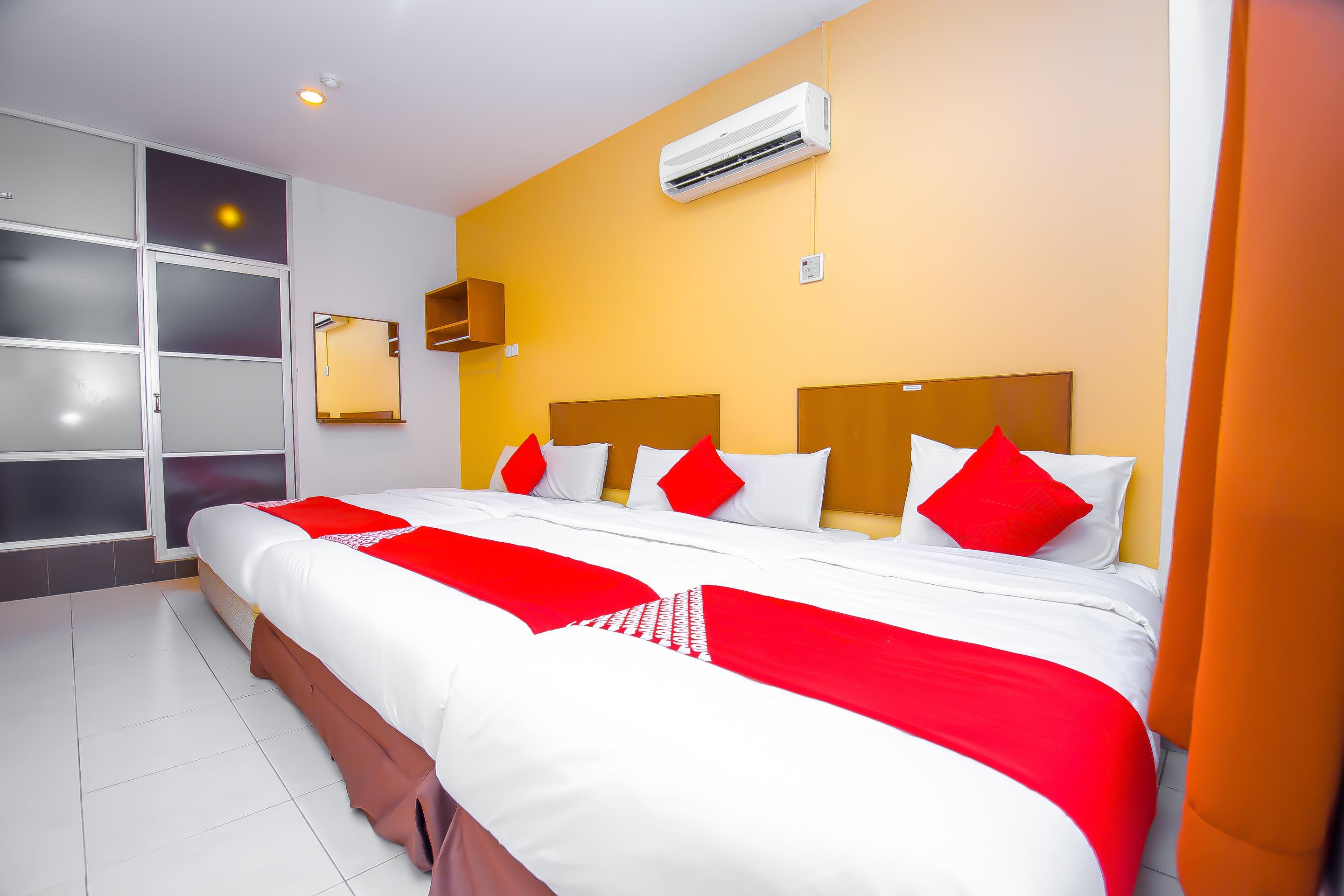 Oyo 582 Hotel Walk Inn Kampong Pasir Puteh  Zewnętrze zdjęcie