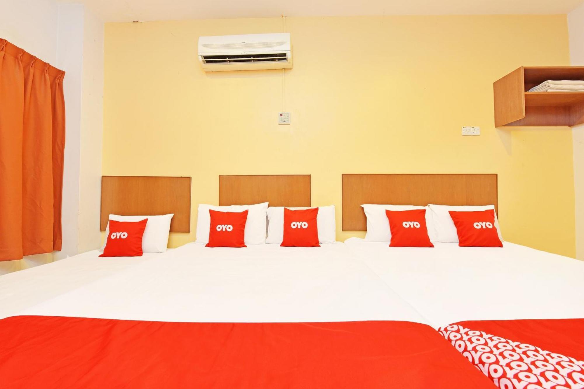 Oyo 582 Hotel Walk Inn Kampong Pasir Puteh  Zewnętrze zdjęcie