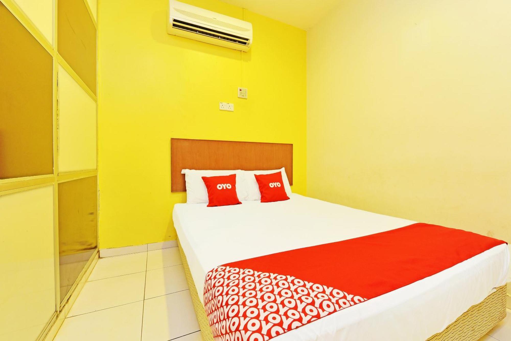 Oyo 582 Hotel Walk Inn Kampong Pasir Puteh  Zewnętrze zdjęcie